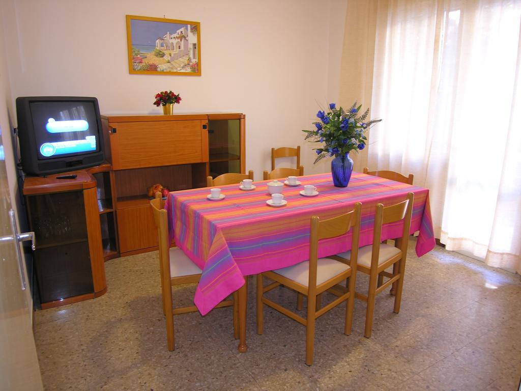 Appartamenti Dora Бибионе Экстерьер фото